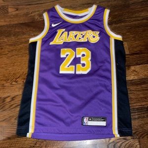 LeBron James Lakers jersey